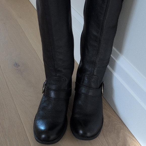 boc Black Heeled Boots - Picture 2 of 9